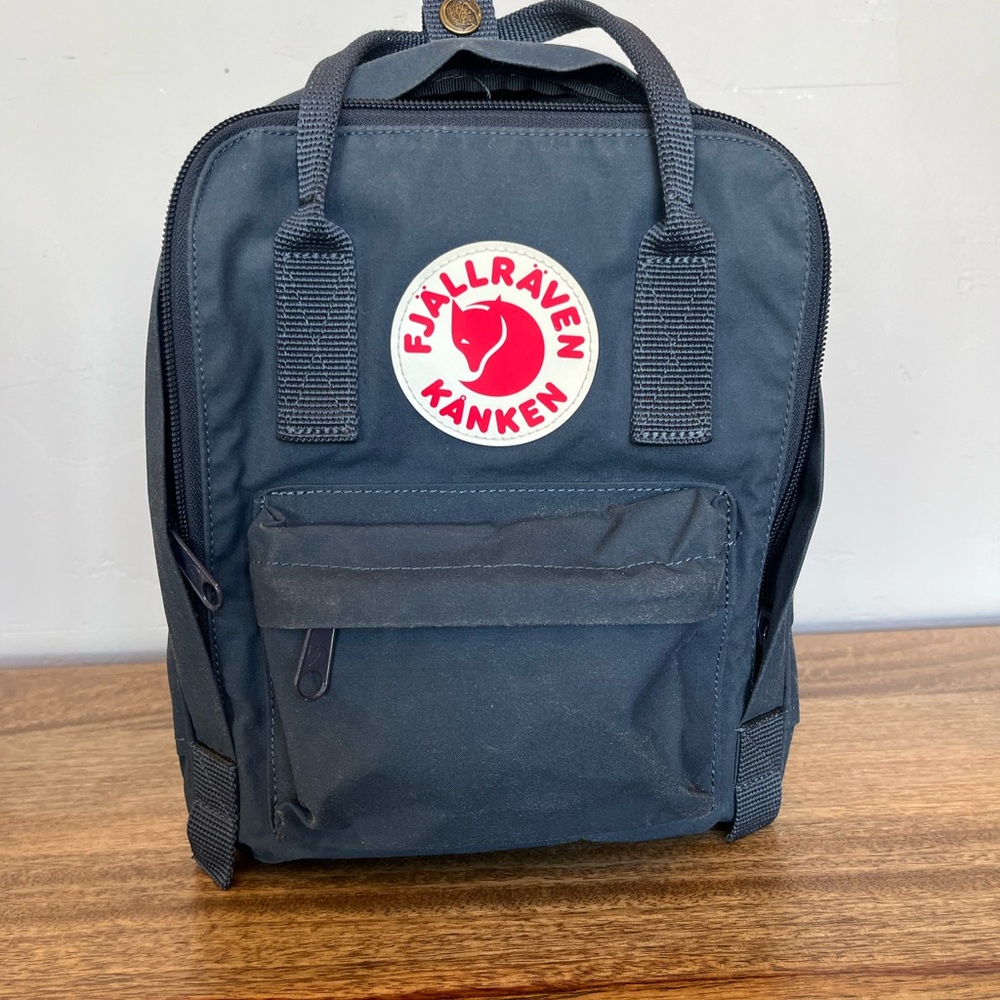 Fjallraven Kånken Mini Backpack